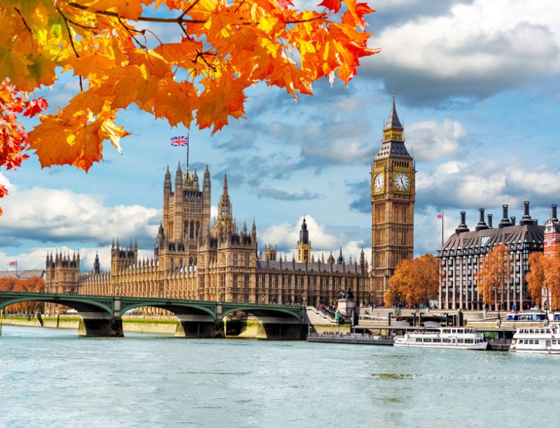 Westminster in autumn with Beg Ben in the background.