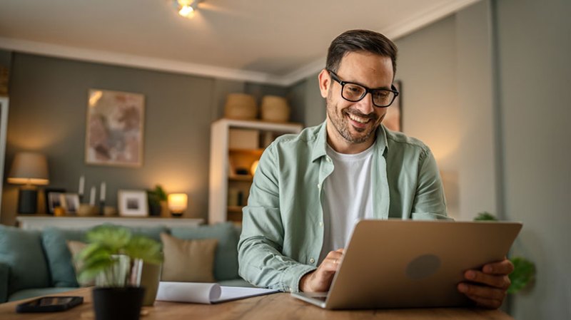 Self-employed man applying for Universal Credit benefits online.jpg